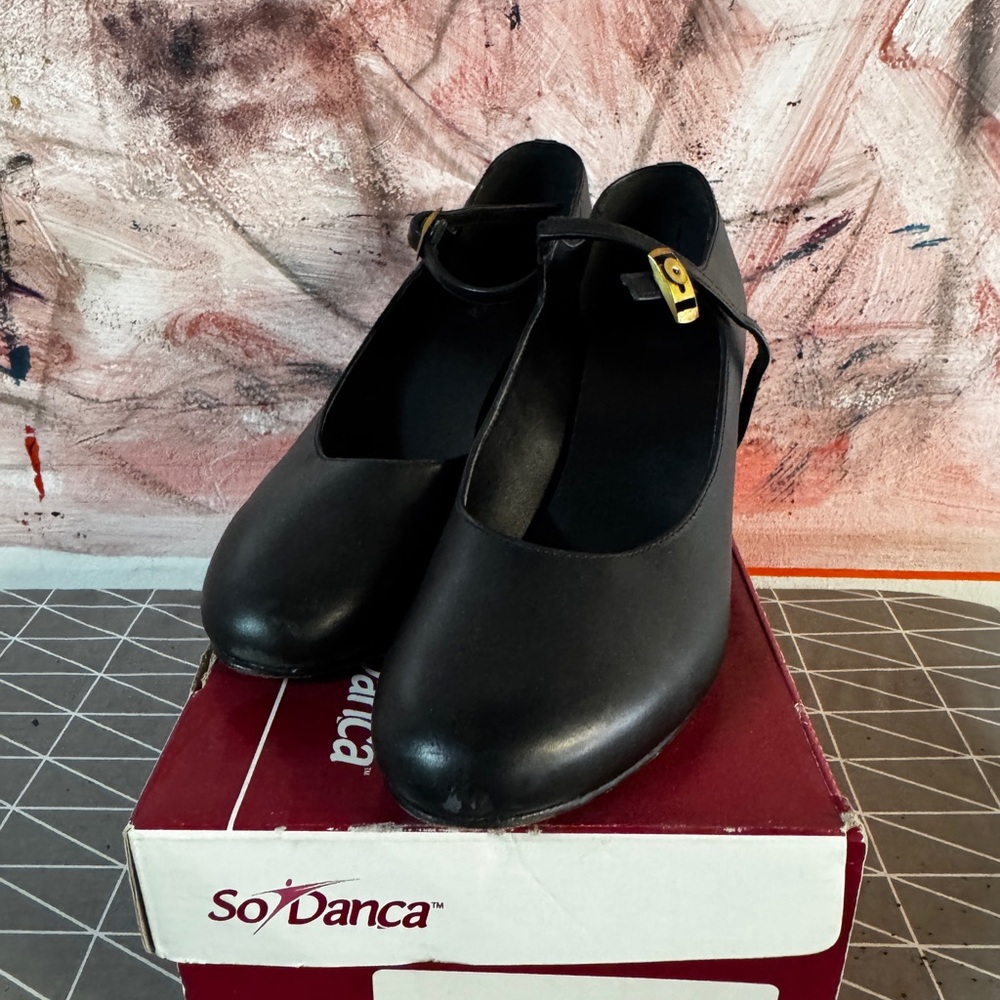 Women’s Dance Shoe - Black